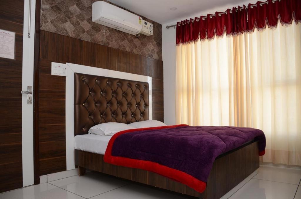 Hotel Robin Inn Amritsar Zewnętrze zdjęcie