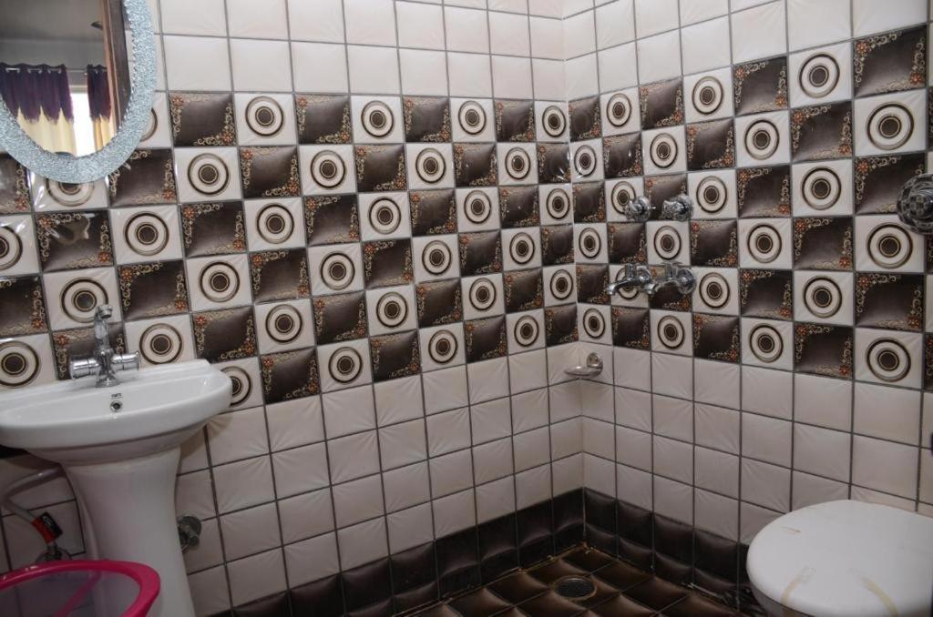 Hotel Robin Inn Amritsar Zewnętrze zdjęcie