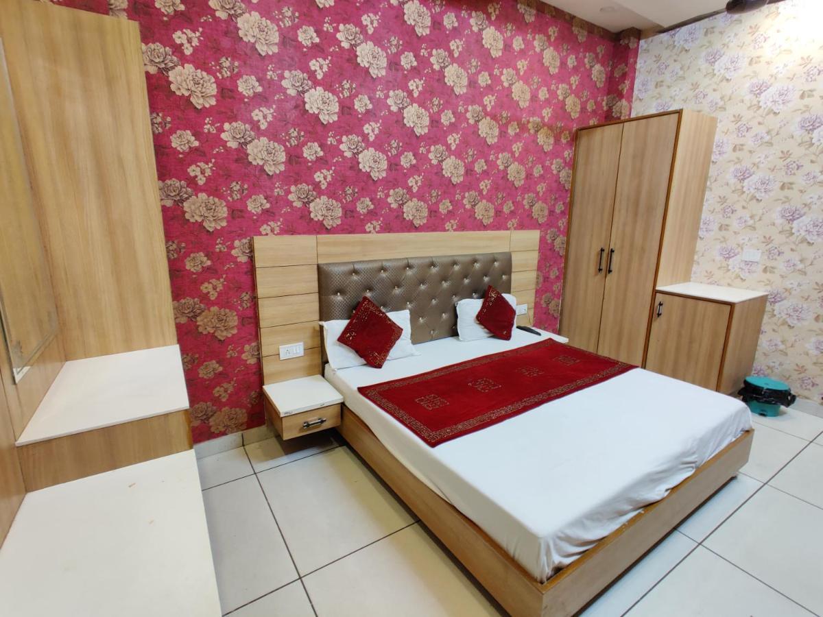 Hotel Robin Inn Amritsar Zewnętrze zdjęcie