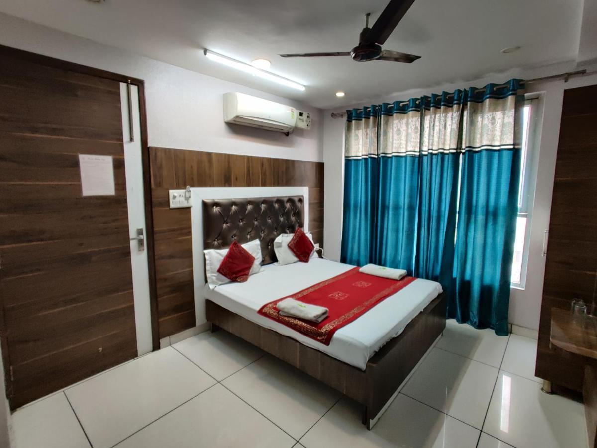 Hotel Robin Inn Amritsar Zewnętrze zdjęcie