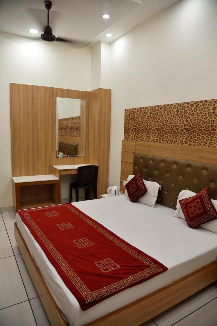 Hotel Robin Inn Amritsar Zewnętrze zdjęcie