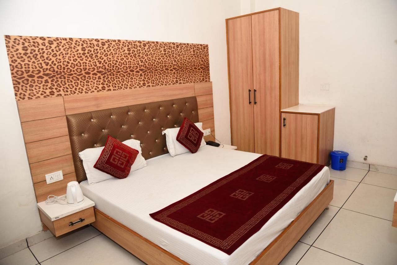 Hotel Robin Inn Amritsar Zewnętrze zdjęcie