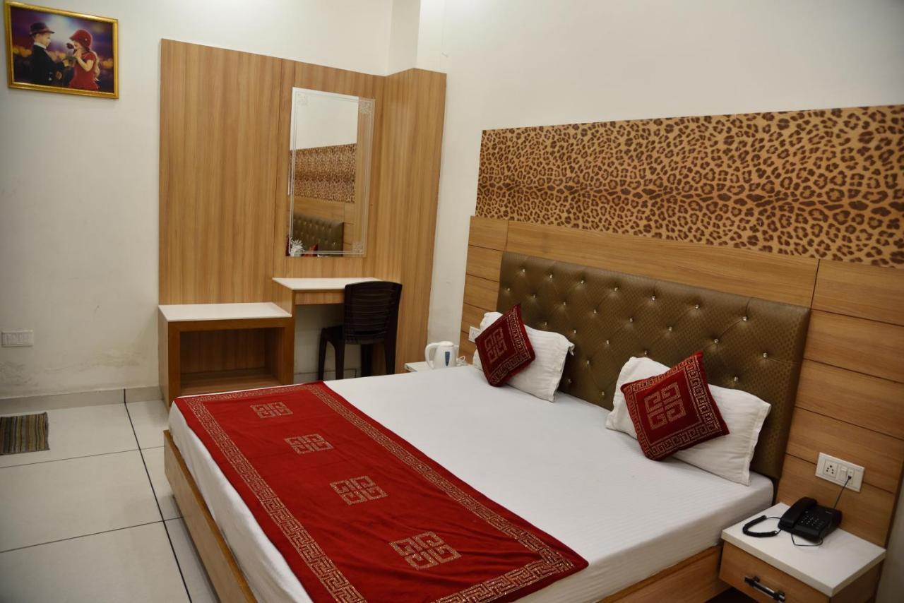 Hotel Robin Inn Amritsar Zewnętrze zdjęcie