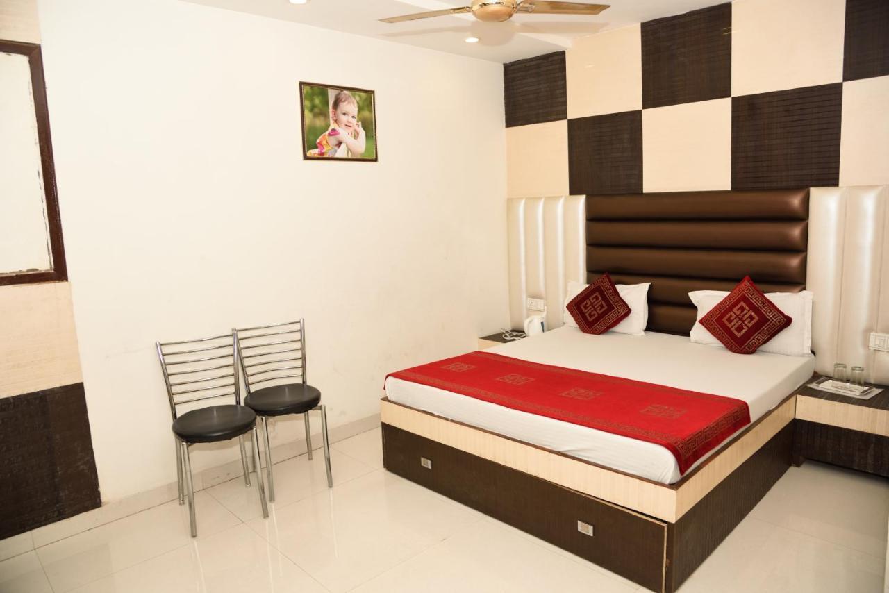 Hotel Robin Inn Amritsar Zewnętrze zdjęcie
